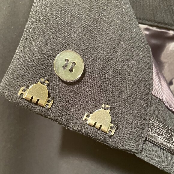 JONES WEAR SIZE 12 NAVY SUIT FULLY LINED JACKET WITH TIES AND SLACKS - Picture 14 of 16